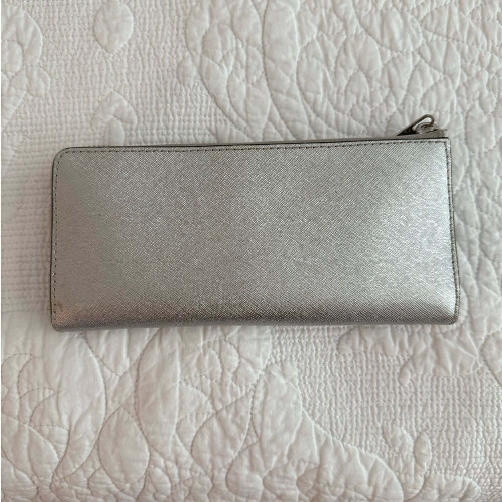 Michael Kors Zip Wallet - Picture 11 of 11